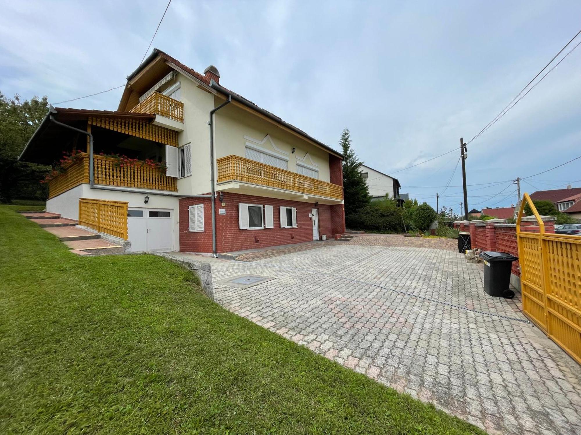 Piroska Apartment Залакарош Екстер'єр фото